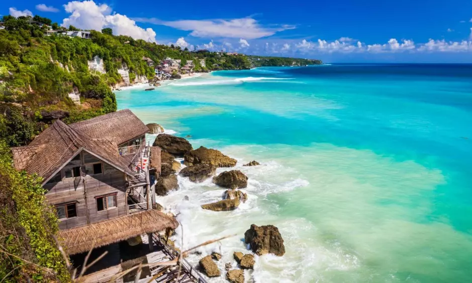 https://vtoroidom.com/image/cache/catalog/blog/bali-real-estate-market-tendencies/main-939x564.jpg