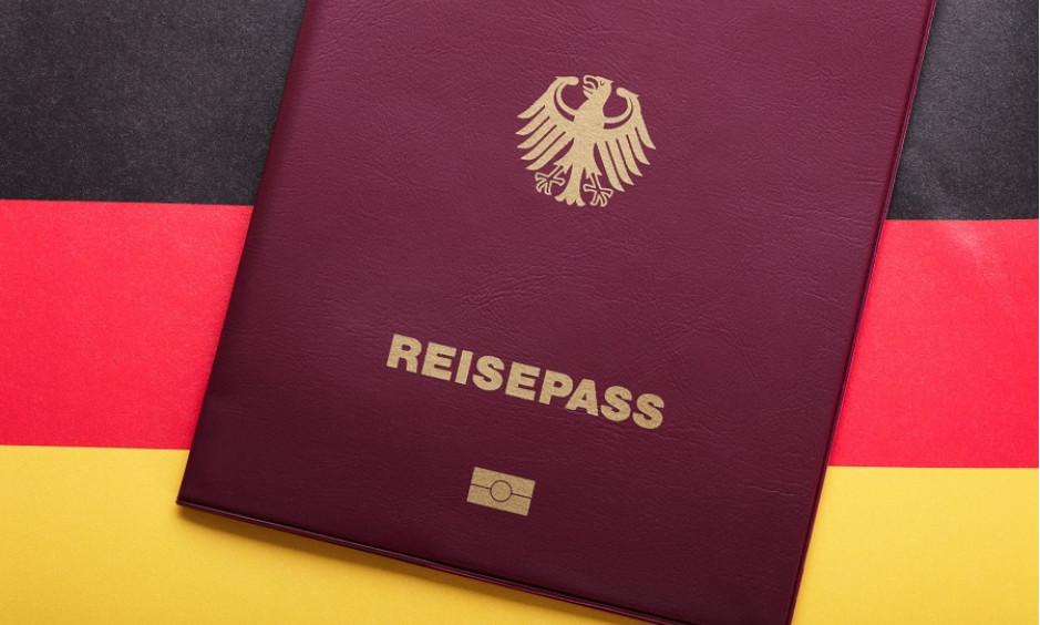 Как получить гражданство Германии при покупке недвижимости