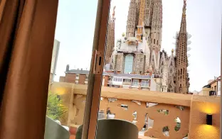 Как Барселона меняет подход к жилищному вопросу: от санкций к сотрудничеству