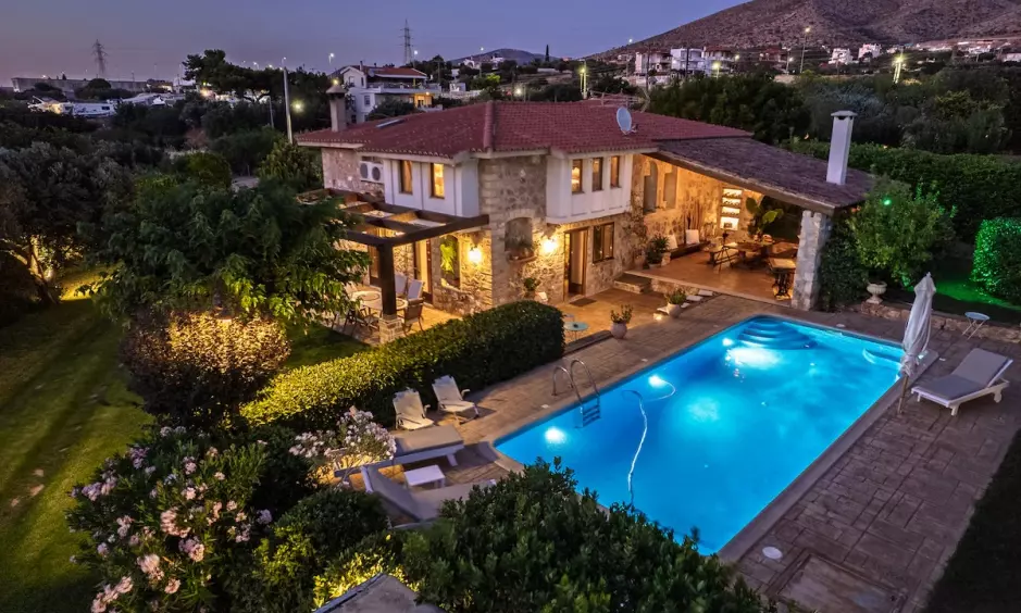 Перекос предложения недвижимости в Греции