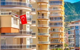 Россияне стали реже покупать недвижимость в Турции