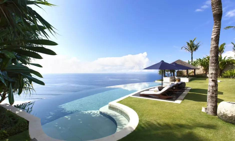 https://vtoroidom.com/image/cache/catalog/blog/where-to-buy-property-in-2025-2026/indonesia-939x564.jpg