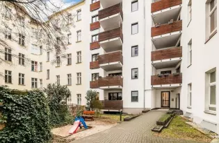 5-комнатная квартира с террасой и балконом в Берлине, Германия