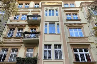 Четырехкомнатная квартира 98 кв. метров в Берлине, Германия