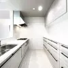 Трехэтажный дом в Ямасина, Киото, Япония