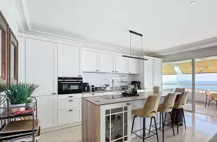 4-комнатная квартира площадью 91 кв.м. в Ницце, Франция