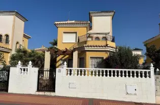 DETACHED VILLA IN LO CRISPIN