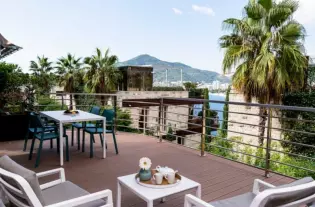 Квартира с двумя спальнями в Dukley