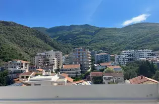 Новая квартира с двумя спальнями в Бечичи