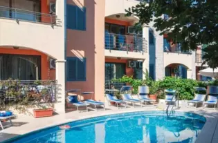 Квартира с двумя спальнями  в Бечичи