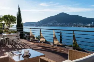 Квартира с тремя спальнями в Dukley