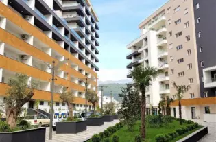 Квартира с двумя спальнями в Будве