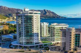 Квартира с двумя спальнями в Будве