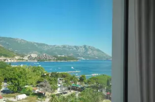 Квартира c одной спальней в Будве