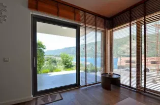 Квартира с одной спальней в Доброте