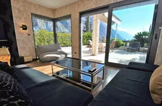 Квартира с двумя спальнями в Перасте