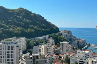 Квартира с одной спальней в Рафаиловичи