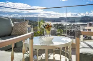 Квартира с двумя спальнями в Тивате