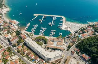 Квартира с тремя спальнями в Баошичи