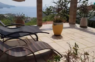 Вилла с тремя спальнями в Бечичи