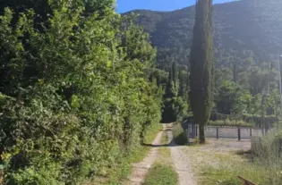 Земля на пляже 