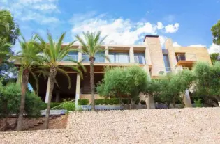 Большая вилла на берегу моря в городе Campoamor - SPP5352