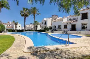 Бунгало на нижнем этаже на большом угловом участке в Ориуэла Коста - SRT6437