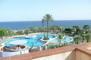 Дом на берегу моря с садом в Агуамарине - CRO6510