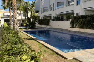 Комфортабельное бунгало в закрытой урбанизации у моря в городе Торревьеха - ET7243