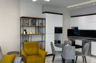 Квартира в жилом комплексе класса люкс на первой линии моря в районе Каргыджак (38300)