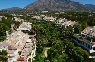 Новые роскошные апартаменты в закрытом жилом комплексе в городе Marbella - SM5586