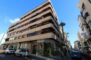 Просторная квартира с тремя спальнями в центре города Торревьеха - PM5823