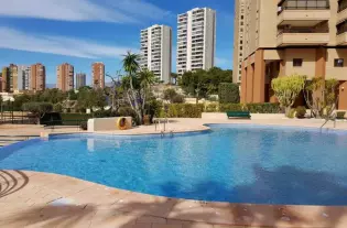 Просторные апартаменты в закрытой урбанизации в городе Бенидорм - LKB5125