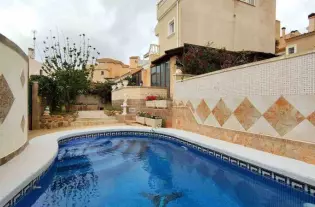 Просторный дом с собственным бассейном в Сан-Мигель-де Салинас - SRT6436