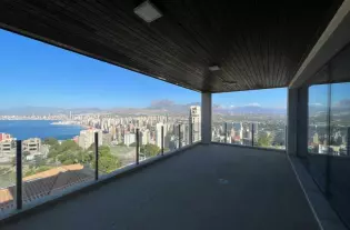 Роскошная вилла с видом на море в городе Бенидорм - SRE5534