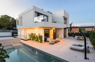 Шикарная вилла в охраняемом комплексе в La Nucia - NG6846