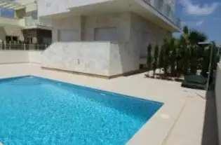 Современная вилла в 100 метрах от моря в районе Ла Сения - SBT4128