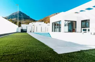 Современная вилла в городе Полоп - LV7206