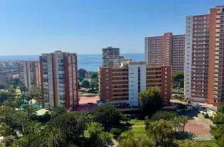 Светлые апартаменты с видом на море в Бенидорме - MLP7186