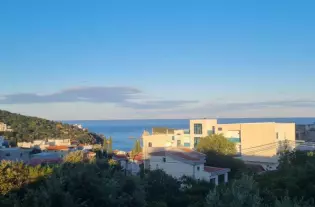 Дом с пятью спальнями в Кунье