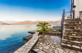 Вилла с четырьмя спальнями в Крашичи