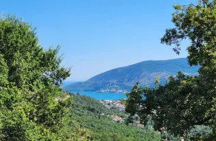 Дом с одной спальней в Ратишевине