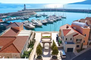 Квартира с двумя спальнями на Луштице