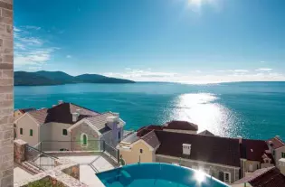 Квартира с двумя спальнями на Луштице