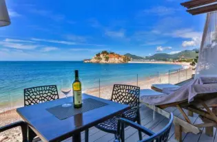 Этаж дома на Святом Стефане