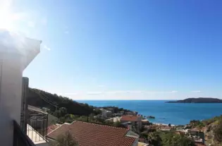 Квартира с двумя спальнями на Святом Стефане