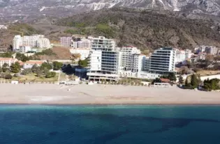 Квартиры в новом комплексе в Бечичи