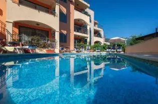 Квартира с двумя спальнями в Бечичи