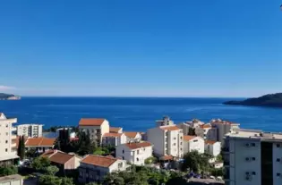 Квартира с одной спальней в Бечичи