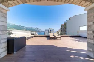 Квартира с двумя спальнями в Бечичи